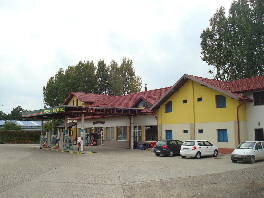 Pensiunea Marc Suceava Exterior photo